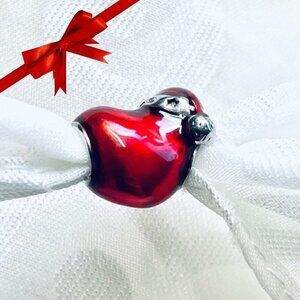 ❤️ NWOT Red Christmas Heart Charm 🎄